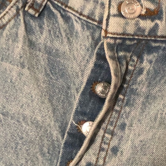 Revice Straight Leg Jeans Women's 26 Distressed Button Fly Light Wash Denim - Picture 3 of 7